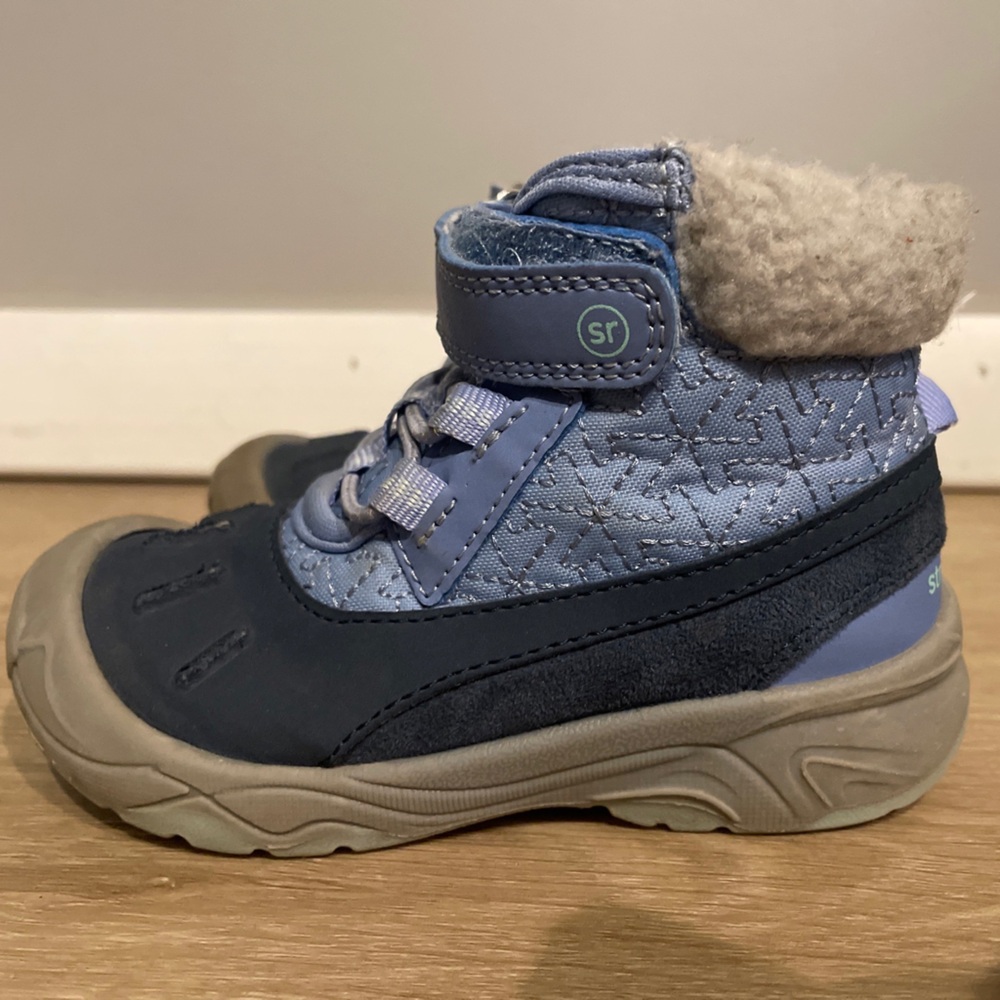 Stride Rite 360 Unisex Nebraska Boots Navy and Lite Blue-7m